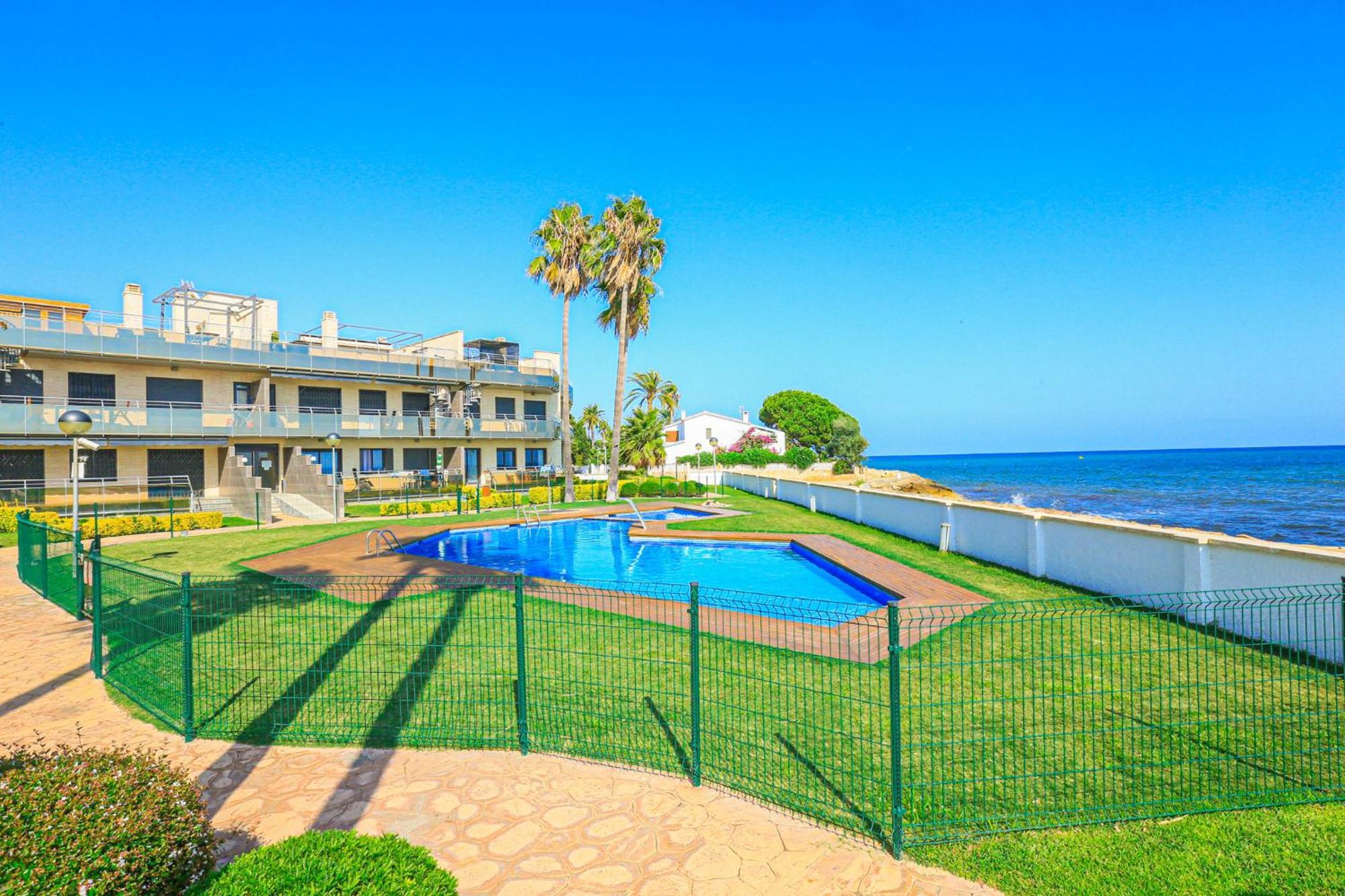 Апартаменты Di Mare Litoral Costa Dorada - Only Families Mont-roig del Camp Экстерьер фото